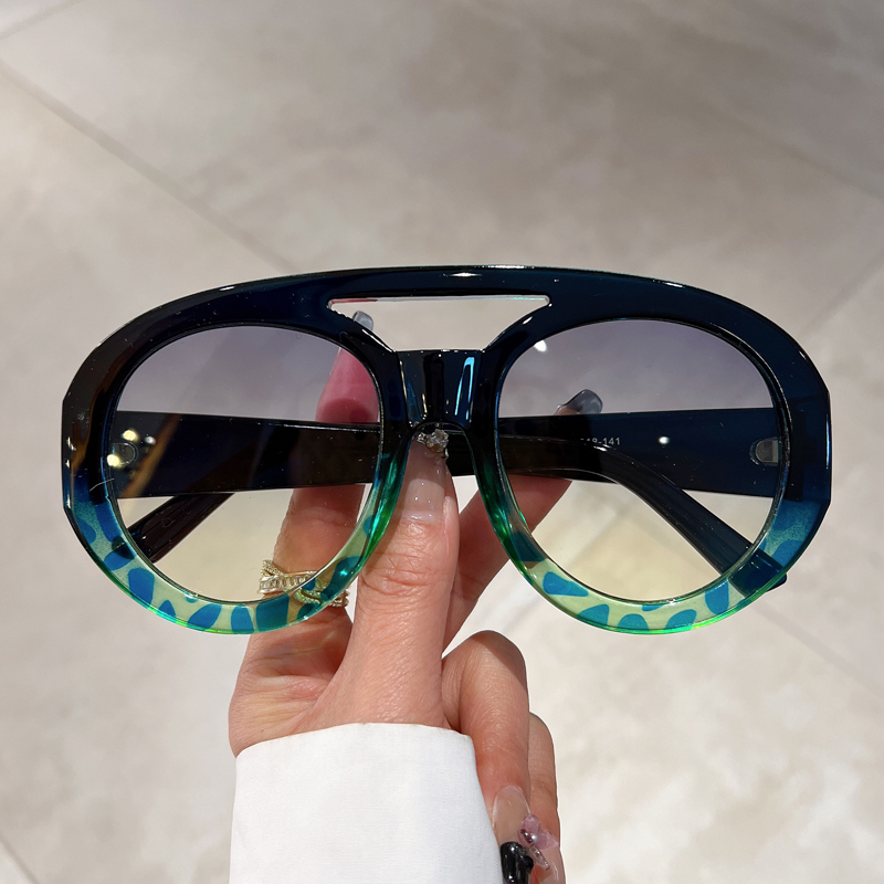 نظارات شمسية دائرية كبيرة الحج - مراجعة Street Fashion Glasses وسعره