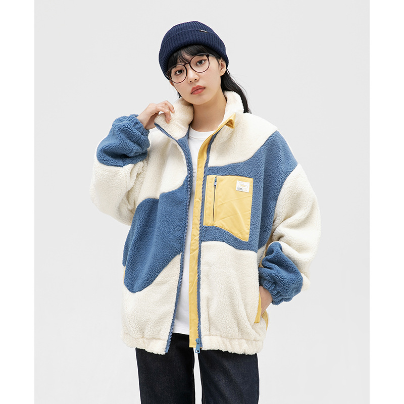 وصل حديثًا معطف نسائي سميك من  - مراجعة Coach Jacket Bomber وسعره