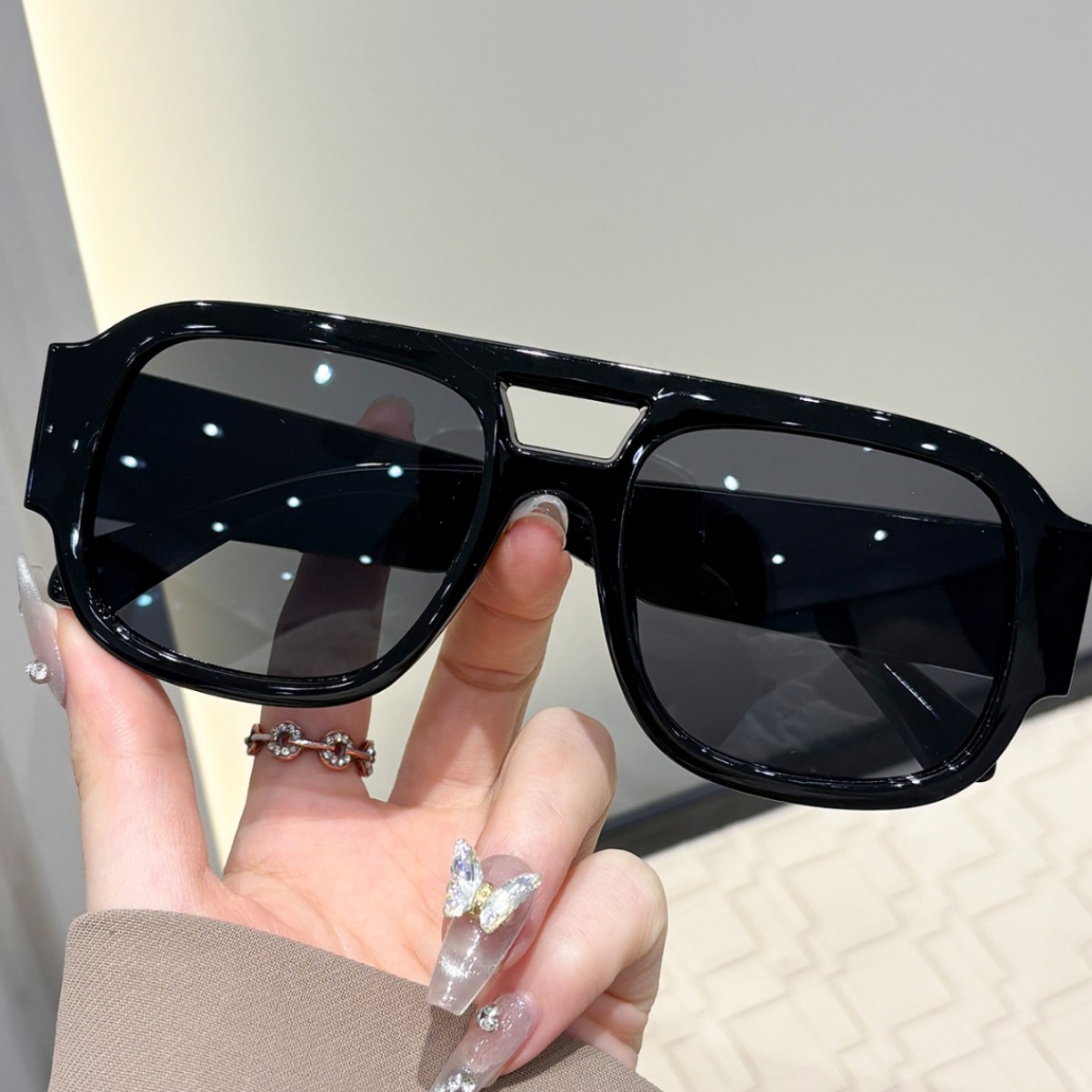 نظارات شمسية ريترو بتصميم الطي - مراجعة Street Fashion Glasses وسعره
