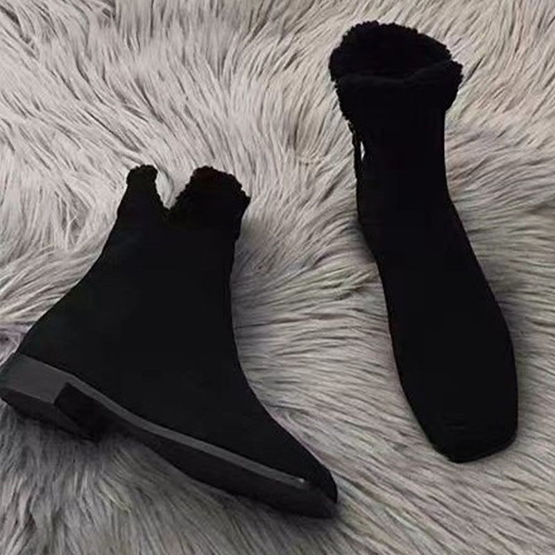 أحذية شتوية نسائية جديدة لعام  - مراجعة Street Fashion Winter 2026 وسعره