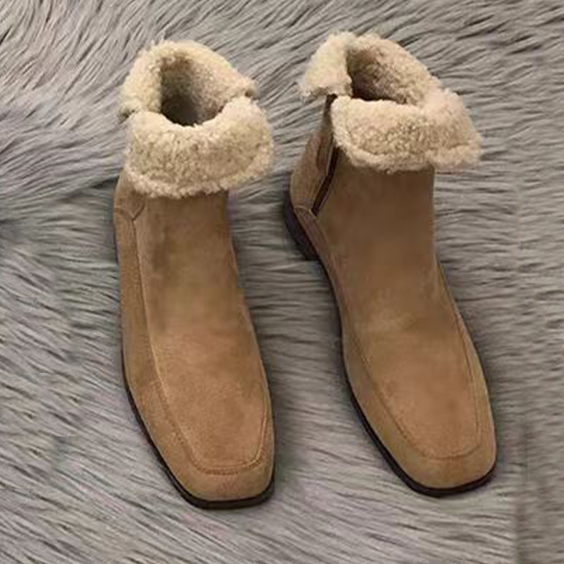 أحذية شتوية نسائية جديدة لعام  - مراجعة Street Fashion Winter 2026 وسعره