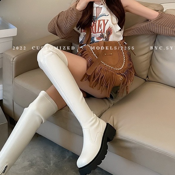 النساء تمتد فوق الركبة الأحذية - مراجعة Street Fashion Winter 2026 وسعره
